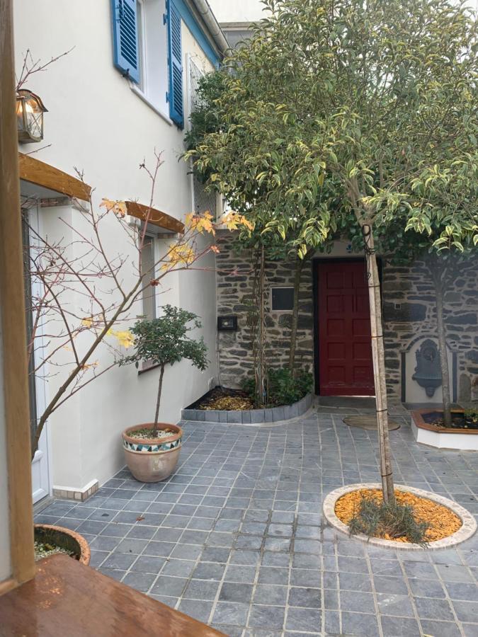 Aux Vieilles Murailles • Charmante Maison & Cour Holiday home Morlaix