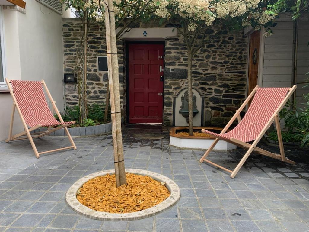 Aux Vieilles Murailles • Charmante Maison & Cour Holiday home *